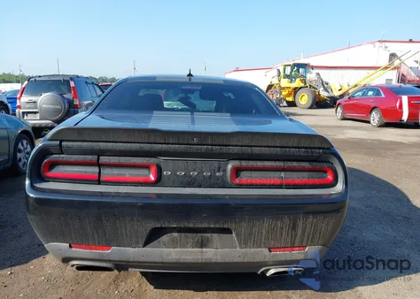2016 Dodge Challenger R/T z USA, uszkodzony, nr VIN 2C3CDZBT6GH136494
